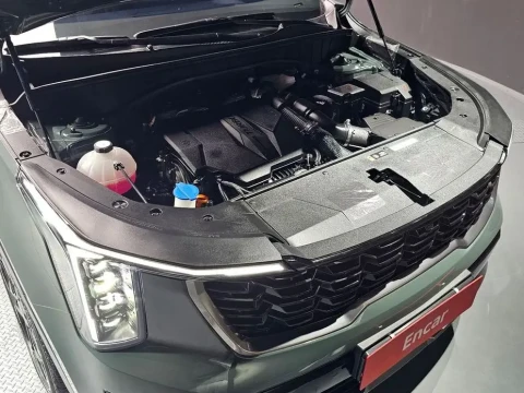 2025 Kia Sorento с пробегом 10 049 км