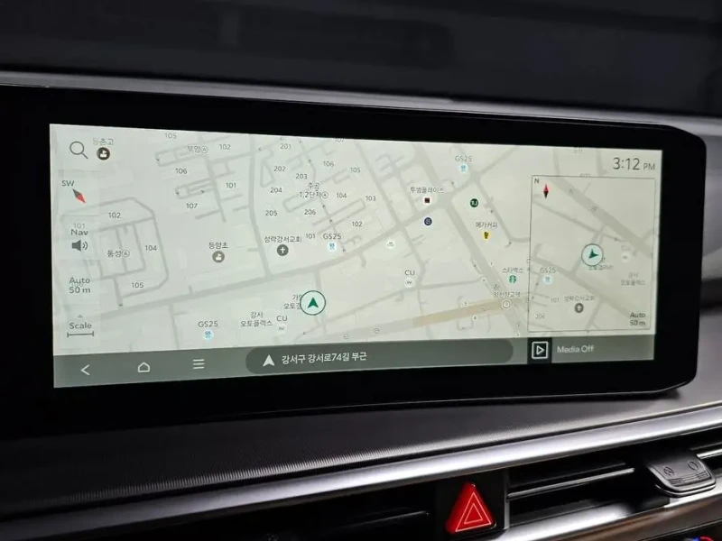 2025 Kia Sorento с пробегом 10 049 км