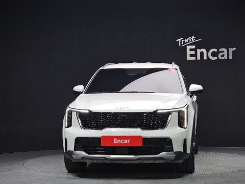 2025 Kia Sorento с пробегом 8 864 км