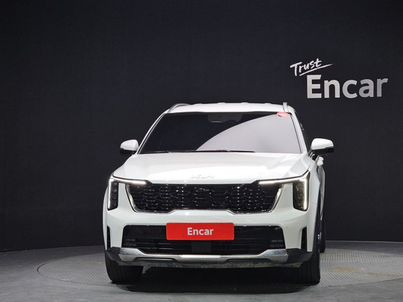 2025 Kia Sorento с пробегом 8 864 км