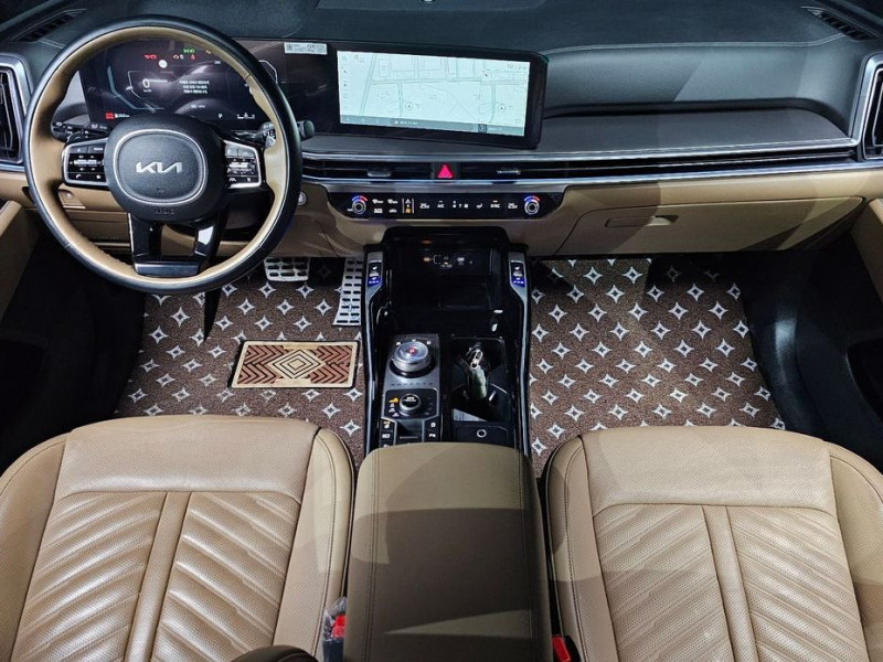 2025 Kia Sorento с пробегом 8 864 км