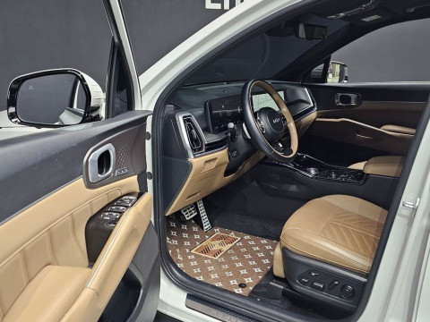2025 Kia Sorento с пробегом 8 864 км