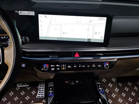 2025 Kia Sorento с пробегом 8 864 км