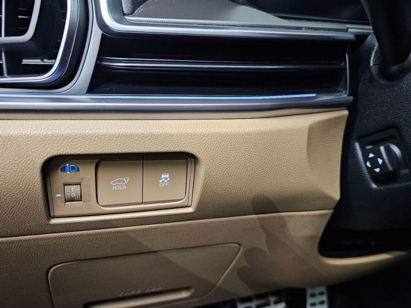 2025 Kia Sorento с пробегом 8 864 км