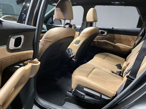 2025 Kia Sorento с пробегом 18 973 км