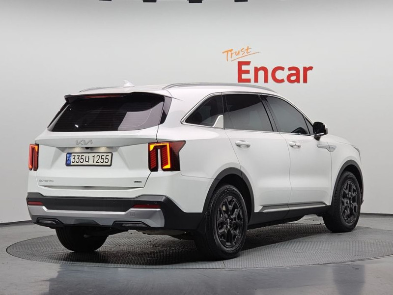 2024 Kia Sorento с пробегом 29 584 км