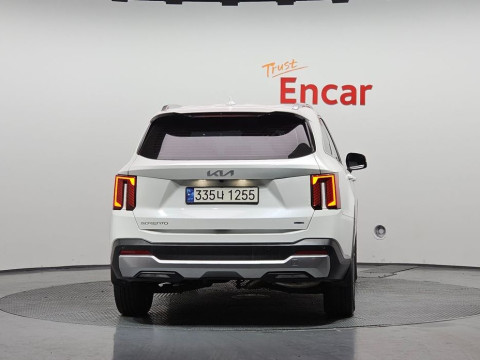 2024 Kia Sorento с пробегом 29 584 км