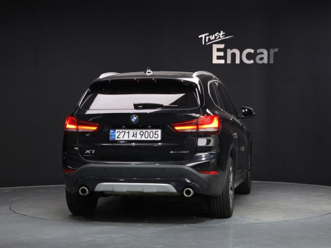 2021 BMW X1 с пробегом 68 077 км