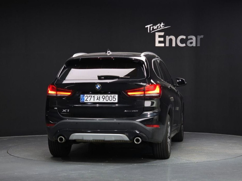 2021 BMW X1 с пробегом 68 077 км