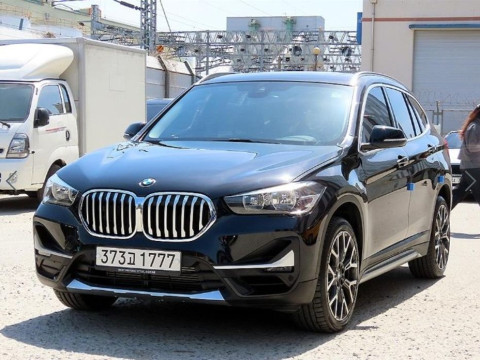 2022 BMW X1 с пробегом 77 635 км