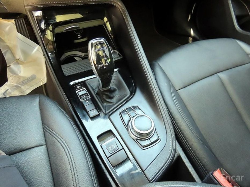 2022 BMW X1 с пробегом 77 635 км