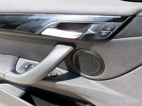 2022 BMW X1 с пробегом 77 635 км