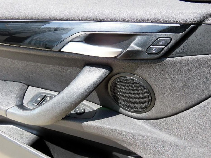 2022 BMW X1 с пробегом 77 635 км