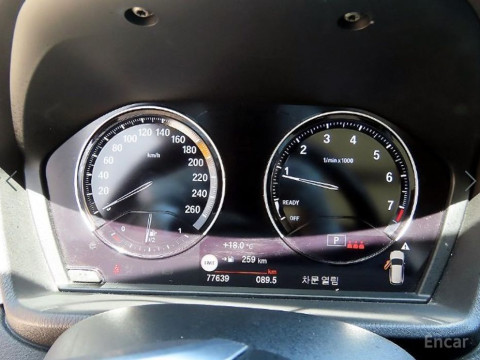 2022 BMW X1 с пробегом 77 635 км