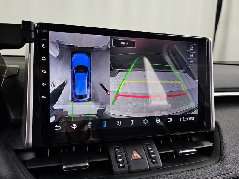 2022 Toyota RAV4 с пробегом 67 877 км