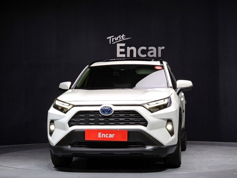 2022 Toyota RAV4 с пробегом 17 223 км