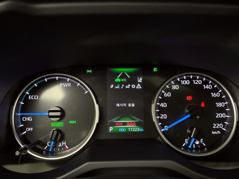 2022 Toyota RAV4 с пробегом 17 223 км