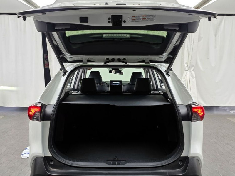 2022 Toyota RAV4 с пробегом 17 223 км