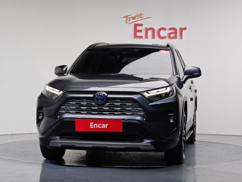 2023 Toyota RAV4 с пробегом 36 434 км