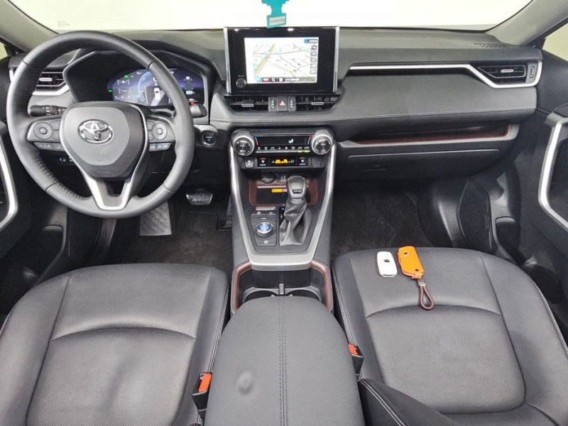 2023 Toyota RAV4 с пробегом 36 434 км