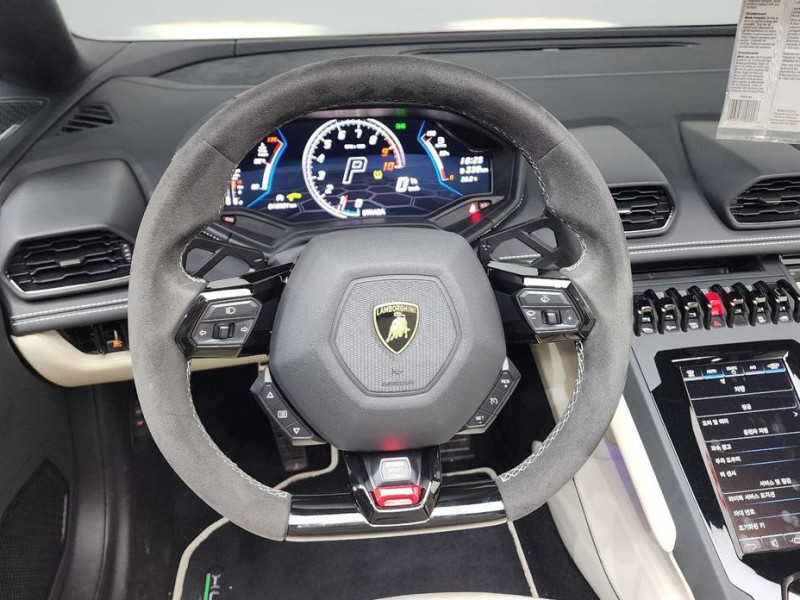 2023 Lamborghini Huracán с пробегом 18 921 км