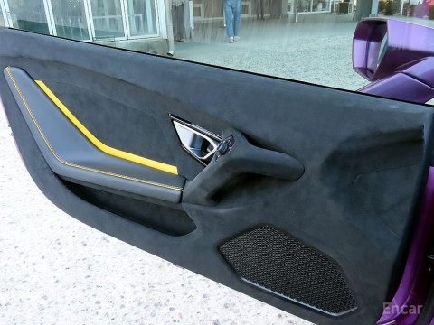 2023 Lamborghini Huracán с пробегом 8 043 км