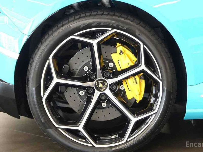 2023 Lamborghini Huracán с пробегом 3 680 км