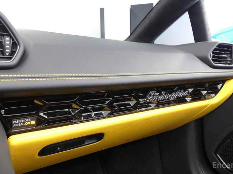 2023 Lamborghini Huracán с пробегом 3 680 км