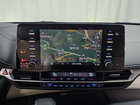 2023 Toyota Sienna с пробегом 12 710 км