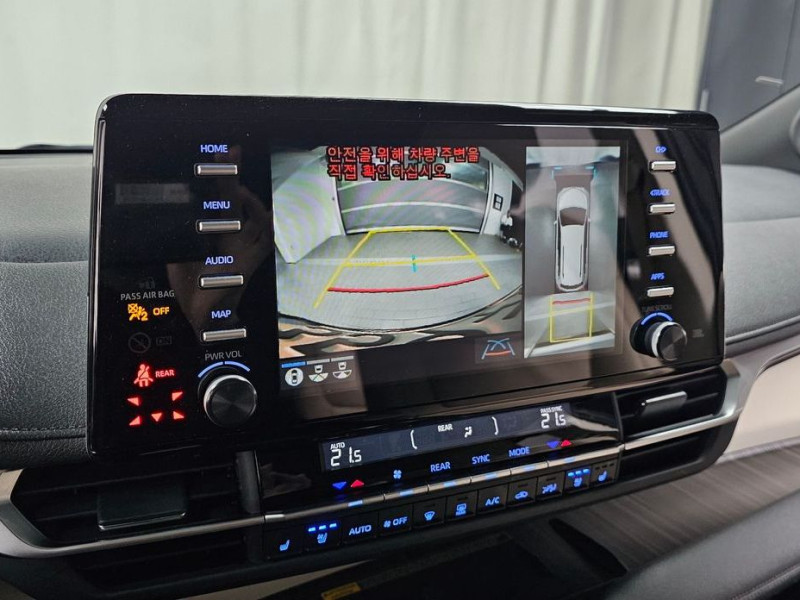 2023 Toyota Sienna с пробегом 12 710 км