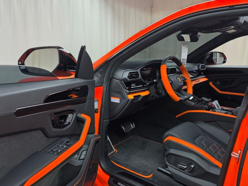 2025 Lamborghini Urus с пробегом 51 км