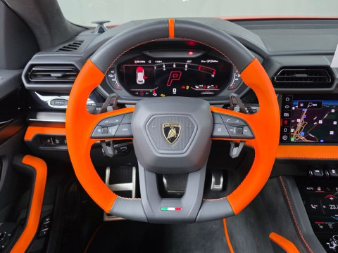 2025 Lamborghini Urus с пробегом 51 км