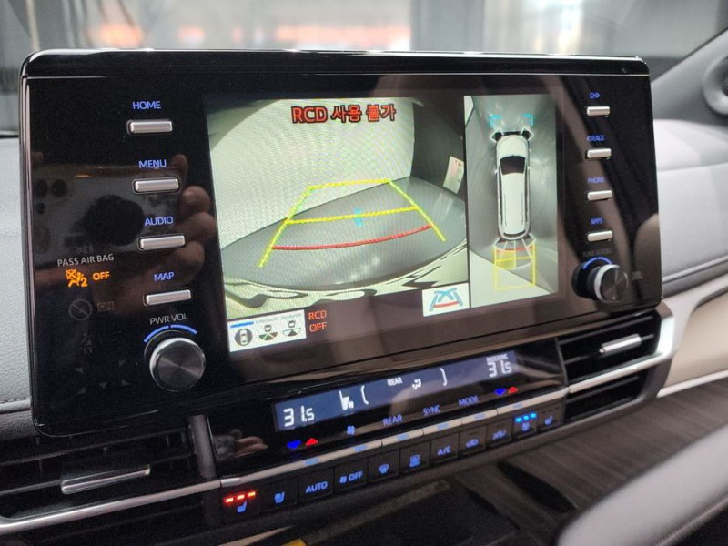 2023 Toyota Sienna с пробегом 49 958 км