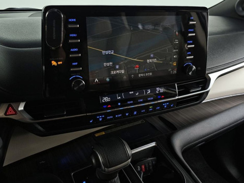 2023 Toyota Sienna с пробегом 81 160 км