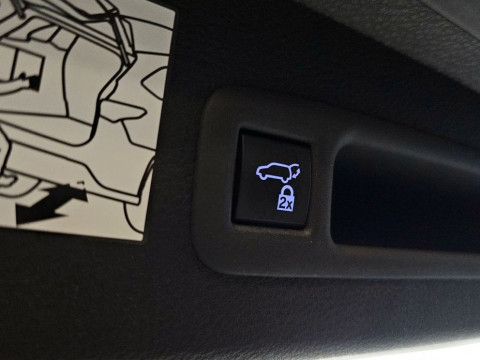 2023 Toyota Sienna с пробегом 81 160 км