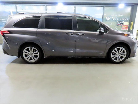 2021 Toyota Sienna с пробегом 101 199 км