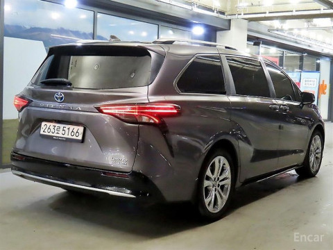 2021 Toyota Sienna с пробегом 101 199 км