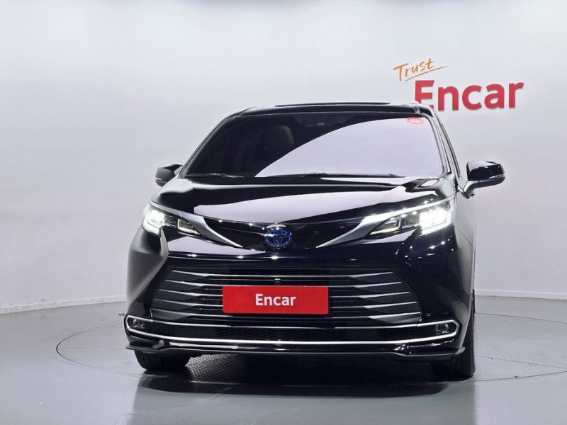 2021 Toyota Sienna с пробегом 47 923 км