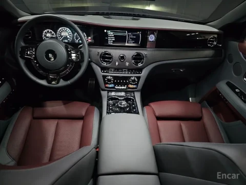 2021 Rolls-Royce Ghost с пробегом 14 000 км