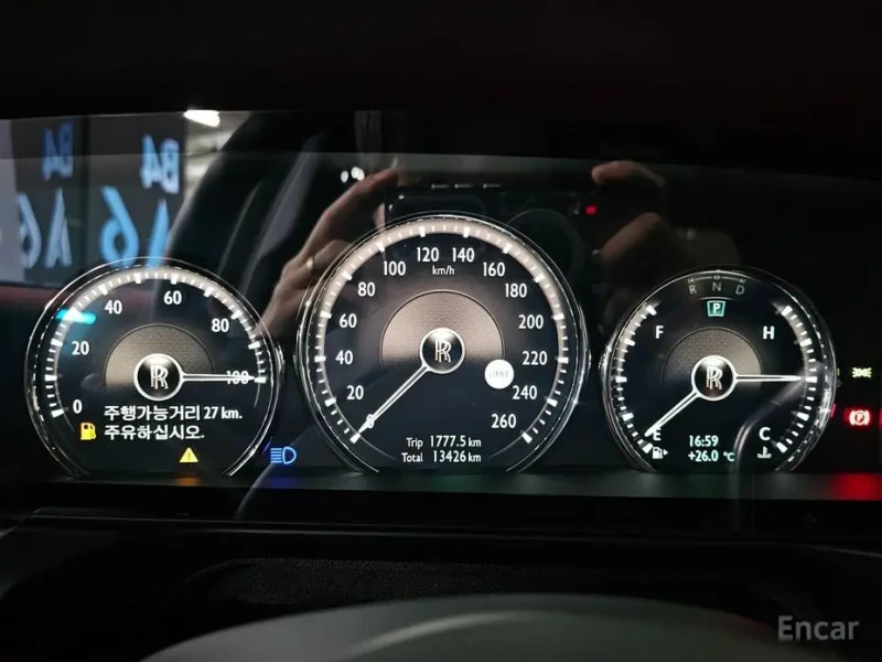 2021 Rolls-Royce Ghost с пробегом 14 000 км