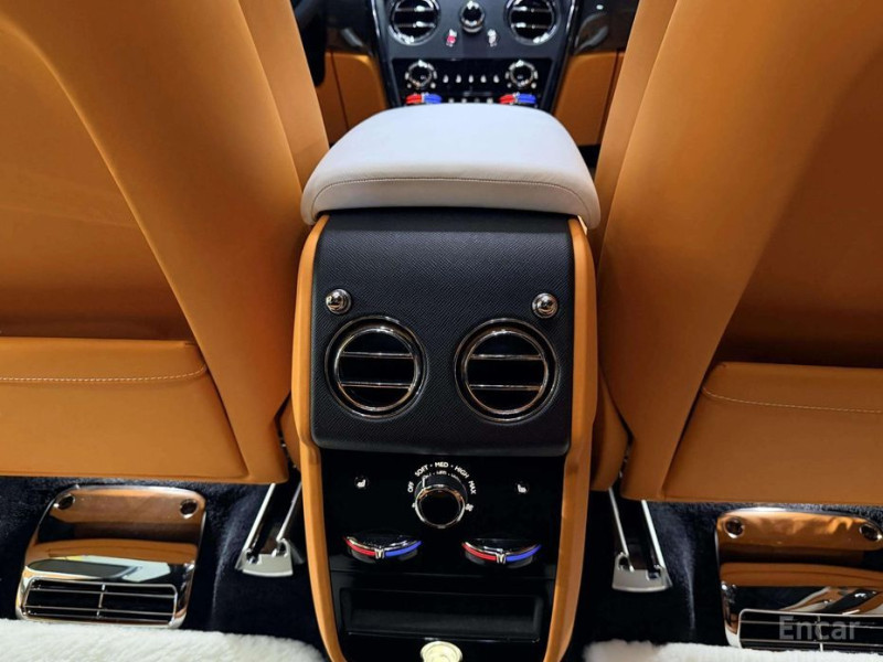 2022 Rolls-Royce Cullinan с пробегом 20 223 км