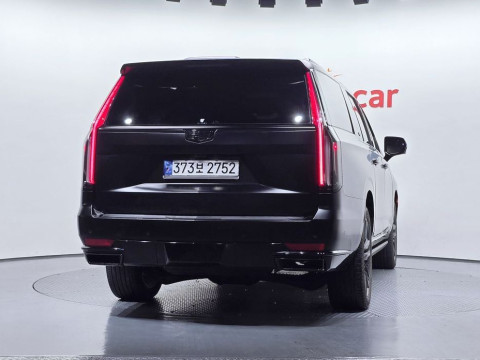 2023 Cadillac Escalade с пробегом 26 633 км