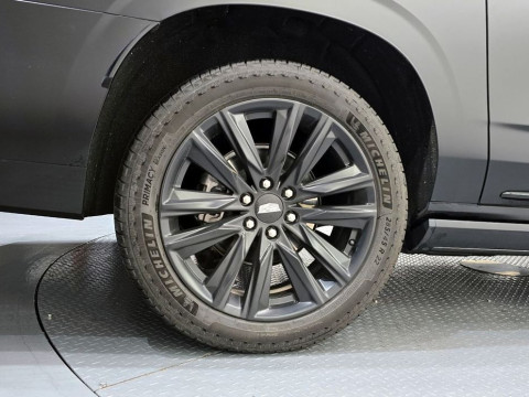 2023 Cadillac Escalade с пробегом 26 633 км