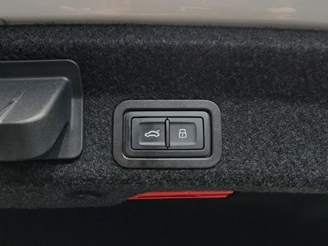 2021 Audi A6 с пробегом 103 674 км