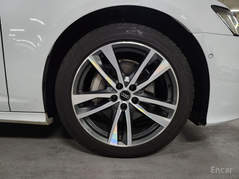 2022 Audi A6 с пробегом 21 988 км