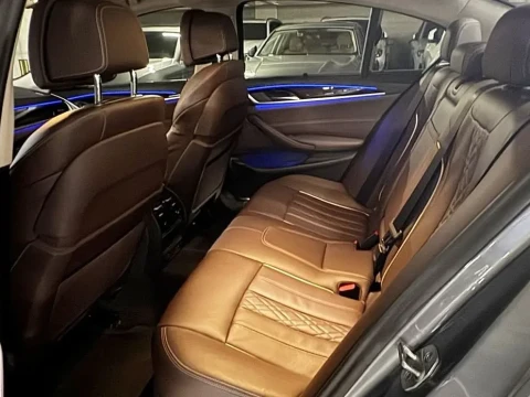 2023 BMW 5 серии с пробегом 41 676 км