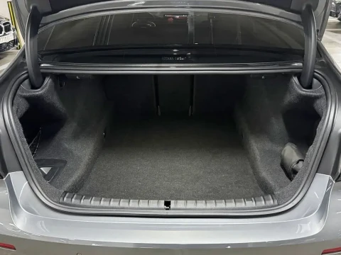 2023 BMW 5 серии с пробегом 41 676 км