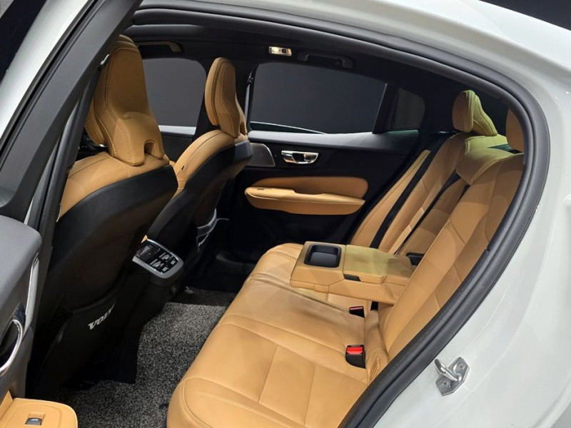 2021 Volvo S60 с пробегом 78 842 км