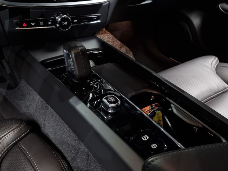 2022 Volvo S60 с пробегом 55 905 км