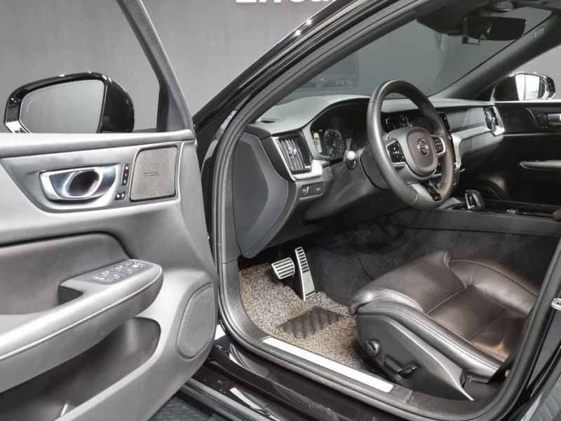 2022 Volvo S60 с пробегом 55 905 км